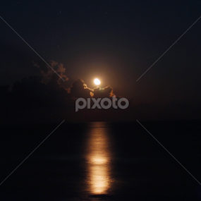 Moonrise by Pranav S - Landscapes Waterscapes