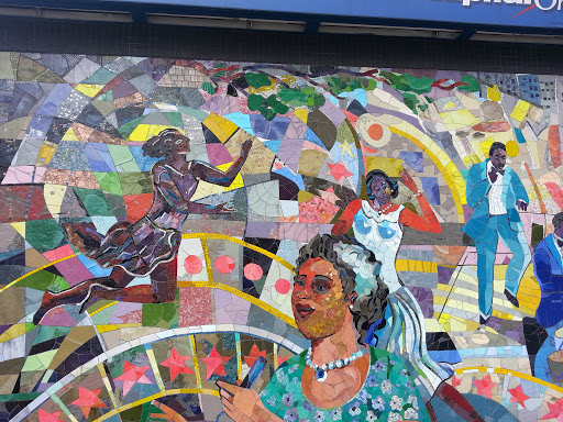 Mural on Frederick Douglass Boulevard