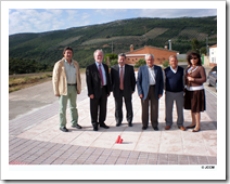  El director general de la Presidencia de Castilla-La Mancha, Luis Miguel Maza, durante su visita a la pedanía Valdeazogues de Almodóvar del Campo.