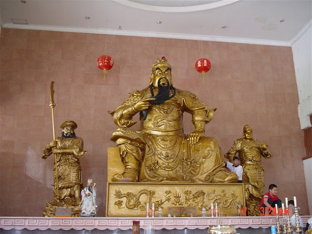 the largest temple in asia....
