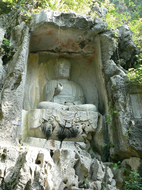山壁上的佛雕