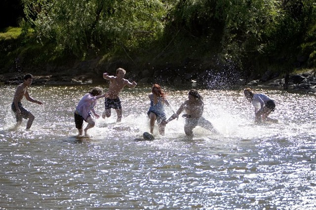 [Playing in the creek[4].jpg]