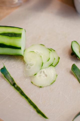 [cucumber&onionsalad2[4].jpg]