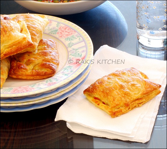 Puffs - Dining table