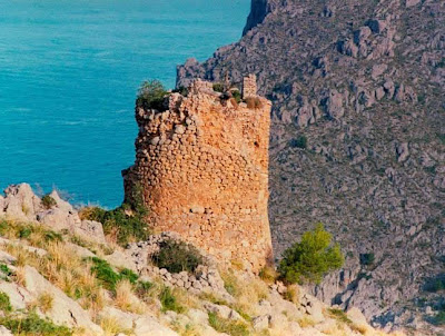 Torre de defensa del Cap de Cala Figuera, un lugar marcado en el mapa de yacimientos subacuáticos