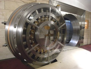 bank-vault-open-door