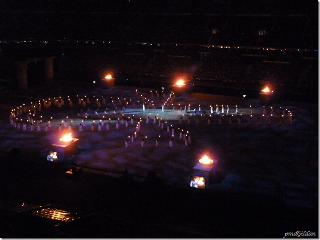 Représentation Aida, Stade De France Oct 2010,Croix égyptienne aux flambeaux