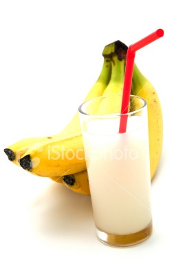 ist2_5870355-banana-juice