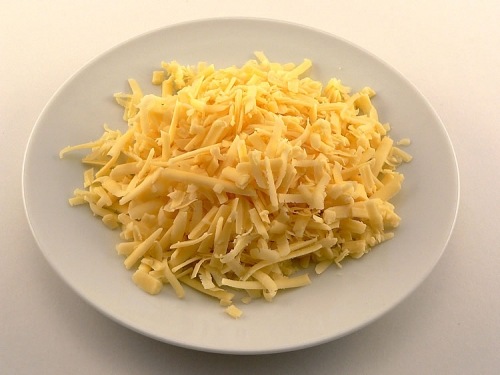 [grated-cheese_cheddar[2].jpg]