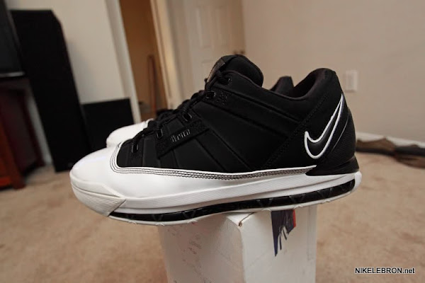 Rare Nike Zoom LeBron III Low – White & Black Dunkman PE | NIKE LEBRON -  LeBron James Shoes