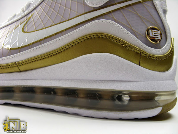 Official Nike Air Max LeBron VII Weight In. China's Drop Today! | NIKE  LEBRON - LeBron James Shoes