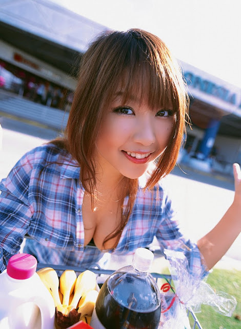 Mai Nishida Japanese Gravure Busty Sexy Idol Photos Gallery.jpg