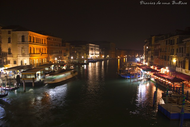 [Gran Canal de noche Venecia-1[11].jpg]