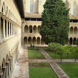 monestir claustre.JPG