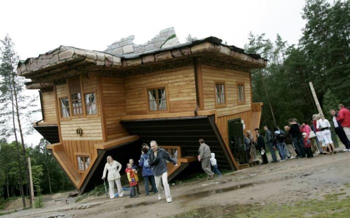 upside-down-house (1)