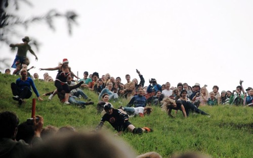cheese-rolling (9)