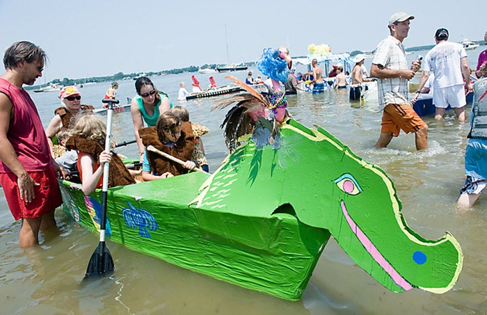 cardboard-boat-race (5)