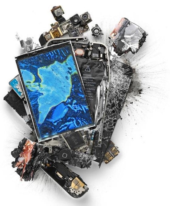 destroyed-apple-products (6)