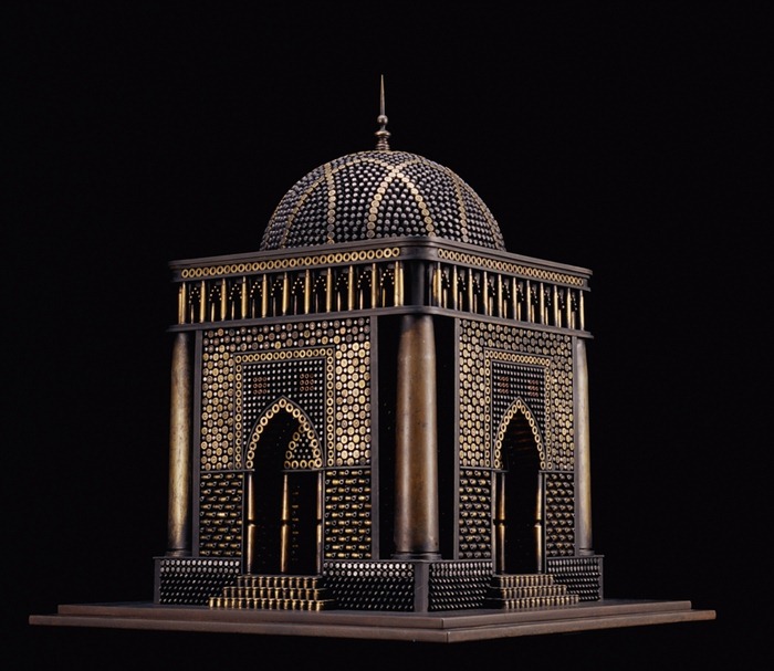 al-farrow-mausoleum-2-b