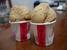 image of cakes