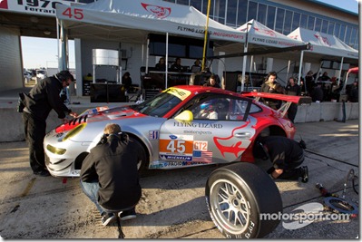 15-20.03.2010 Sebring International Raceway, USA, #45 Flying Lizard Motorsports Porsche 911 GT3 RSR: Jorg Bergmeister, Patrick Long, Marc Lieb