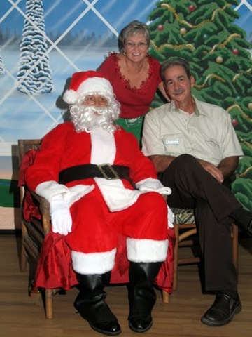[John, me & Santa[2].jpg]