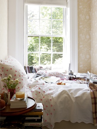 [breakfast in bed by James merrell[3].jpg]