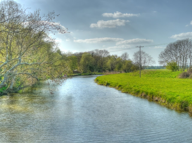 P1080621_15_16_17_18_19_20_tonemapped.jpg