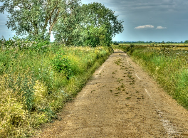 P1130256_0_1_2_3_4_5_tonemapped.jpg