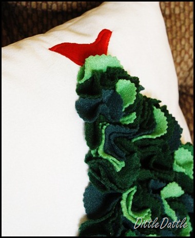 DIY sewn Christmas Tree Pillow