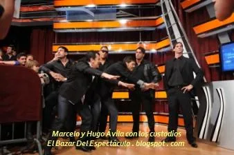 Marcelo y Hugo Ávila con los custodios.JPG