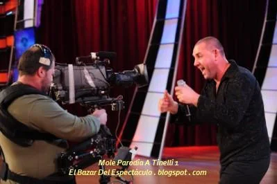 Mole Parodia A Tinelli 1.jpg