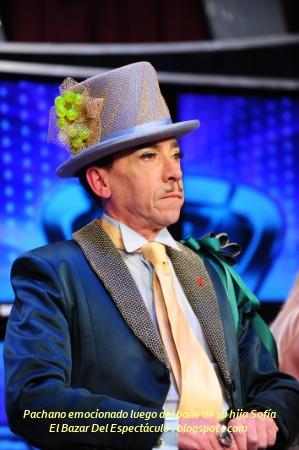 Pachano emocionado luego del baile de su hija Sofía.JPG