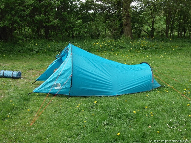 [two tents 003[5].jpg]