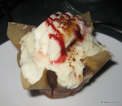 Crimson-and-Cream-Cupcake-Sweet-Revenge-New-York-NY-tasteasyougo.com