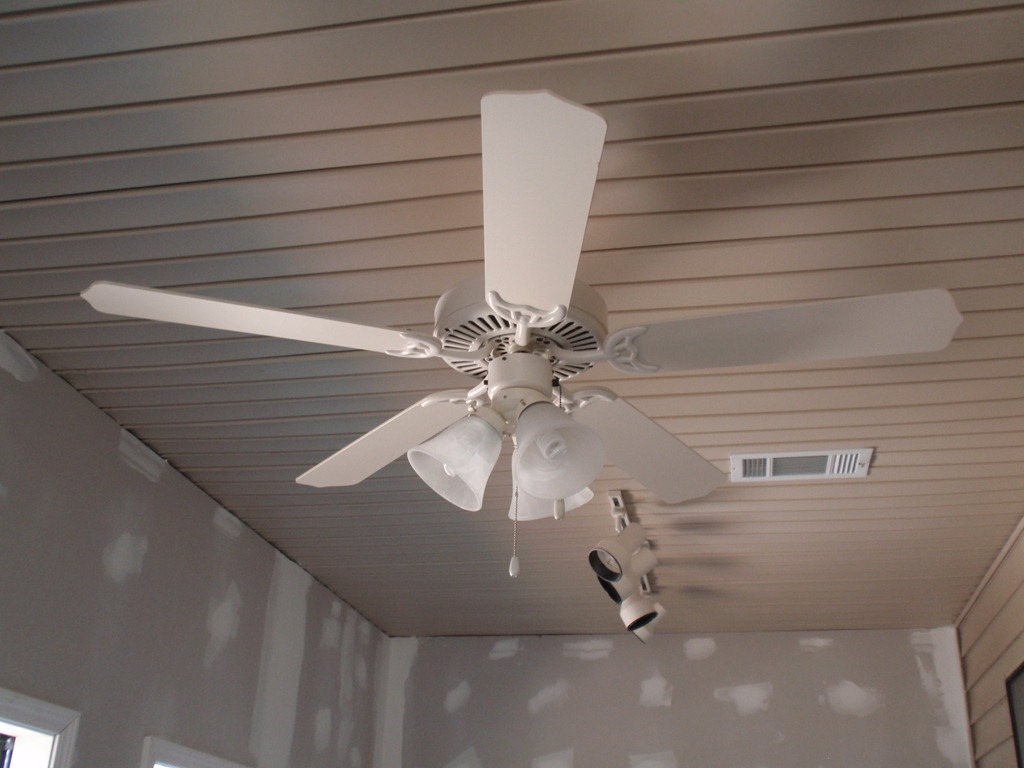 [ceiling fan[4].jpg]