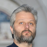 протопрезвитер др БОРИС Брајовић парох I подгоричке, Саборни храм Васкрсења, 81000 Подгорица. bbbrajo@yahoo.gr; (рођен 7. 10. 1967. у Подгорици. Завршио Филозофски факултет у Никшићу. Студирао политичке и правне науке. Докторирао филозофију у Атини 2000.г. гдје је завршио и специјалистичке студије из психотерапије (психодрама) 1999.г.; ркп у чин ђакона 3.11.1998..г. у цркви Преображења Господњег у Нео Космосу у Атини гдје служи наредне три године, а у чин презвитера на Духове 2003.г. Ванредни је професор на Филозофском факултету у Никшићу на предметима средњовјековна и ренесансна филозофија и византијска философија. Предаје и на Богословском факултету Св. Василије Острошки у Фочи гдје је продекан за наставу, као и на Философском факултету на Палама. Предавао на Филозофском факултету у Приштини на Одсјеку за психологију и педагогију. Старјешина Храма Св.Димитрија на Крушевцу.