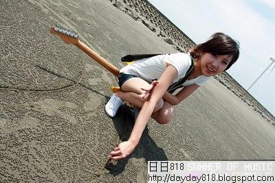 美女吉他手琳琳