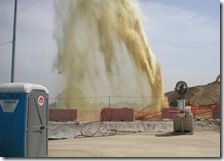 Il geyser di percolato a Villaricca. La foto è stata scattata nel giugno del 2007 da Giovanni Parascandola Ladonia, appuntato dei carabinieri