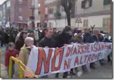 Manifestazione anti discarica a Scampia