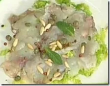Coda di rospo tiepida con strisce di verza marinata