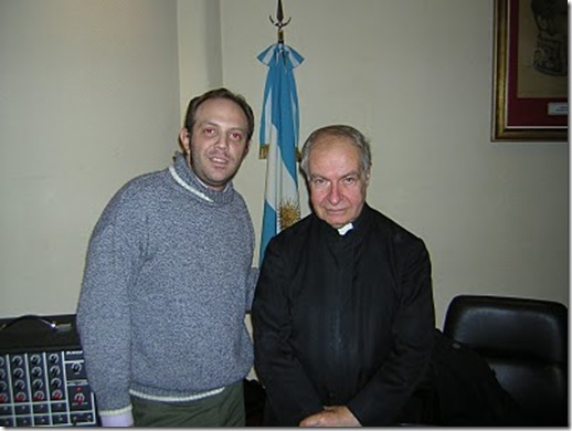 Federico Addisi con el P Alfredo Saenz