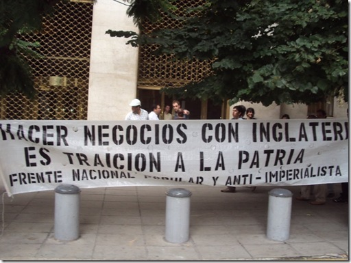 Manifestacion antibritanica en Buenos Aires contra YPF