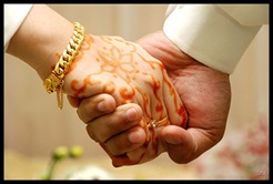 muslim-wedding-hands