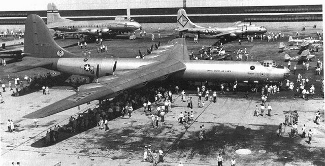 [world's-biggest-airplanes-history (33).jpg]