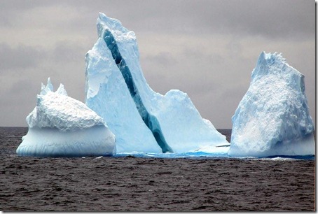 Striped Icebergs - Amazing Nature Photos (4)