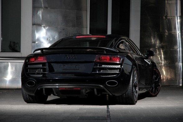 [Audi-R8-Hyper-Black-Edition-Rear-Angle-View[3].jpg]