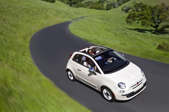 [2012-Fiat-500C-Front-Angle-Top-View[3].jpg]