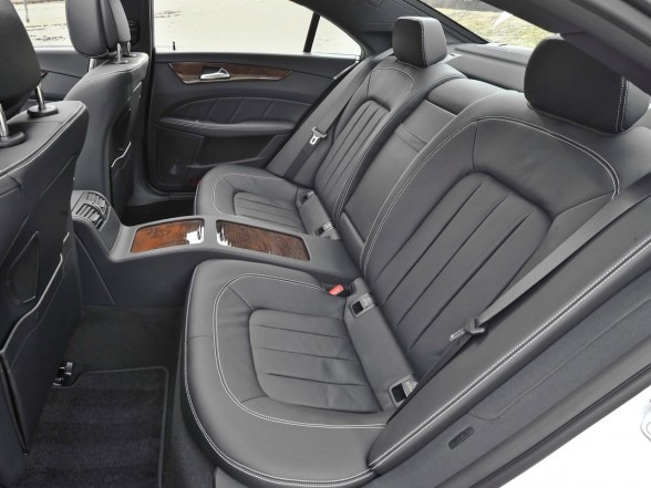 [2012-Mercedes-Benz-CLS550-Rear-Seating-View[3].jpg]