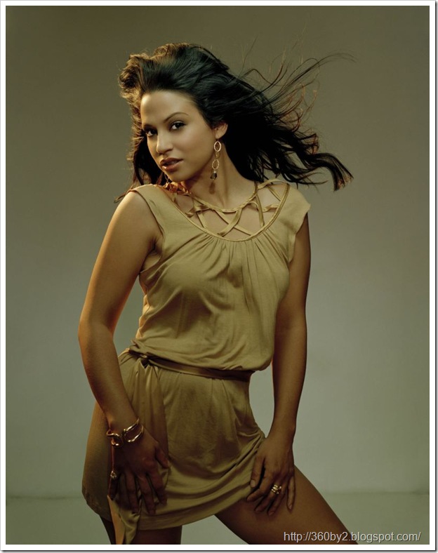 SEXY FASHION: Navi Rawat – Gorgeous Photo Shoot